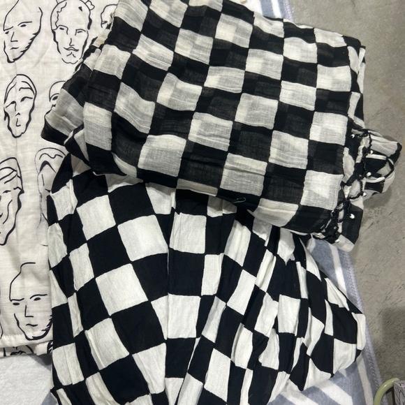 Beautiful Indian Pakistani shalwar kameez - Picture 3 of 4